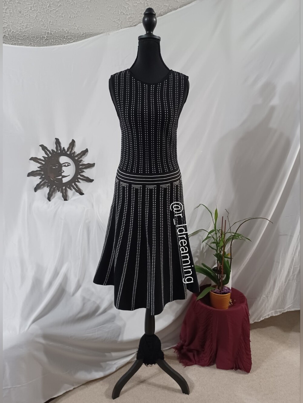 NWOT H&M Black Sleeveless Knit Dress with White Pattern Stripes Size 8